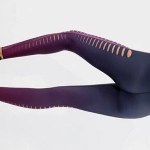 Ultra Cor gradient black red slit leggings yoga pants size large